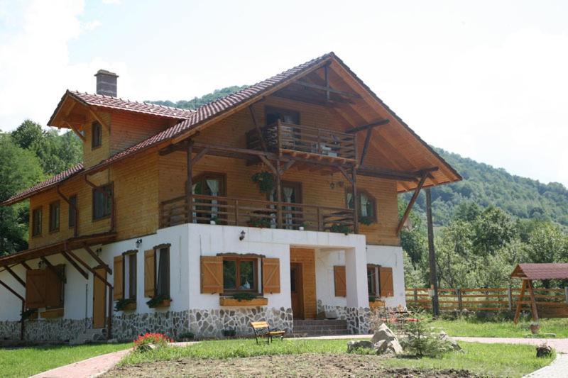 Borlova Gasthaus Maria מראה חיצוני תמונה